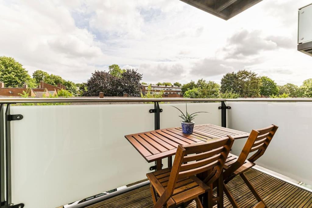 Apartament Luxury Lewisham - Zone 2 *